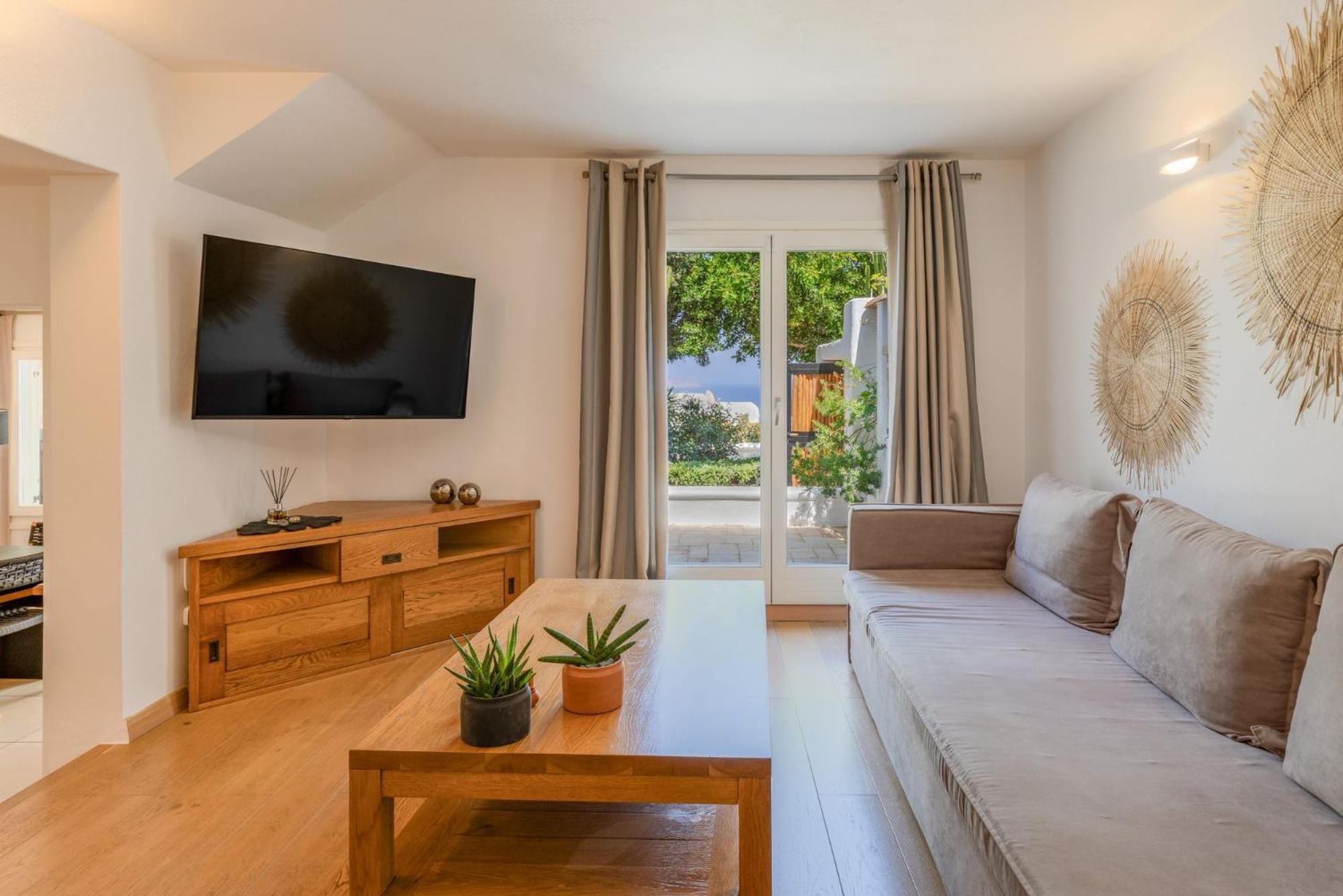 Myconian Platinum Senior & Deluxe Villas Kalafatis Luaran gambar